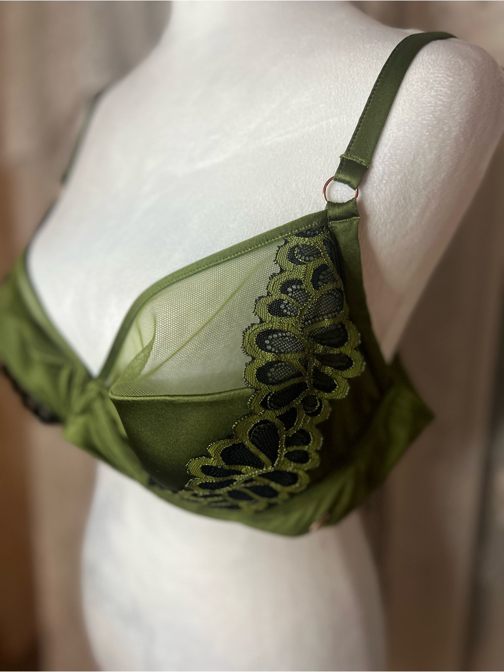 Savage X Fenty Olive Green Lace-Trim Underwire Bra Plus Size 42D